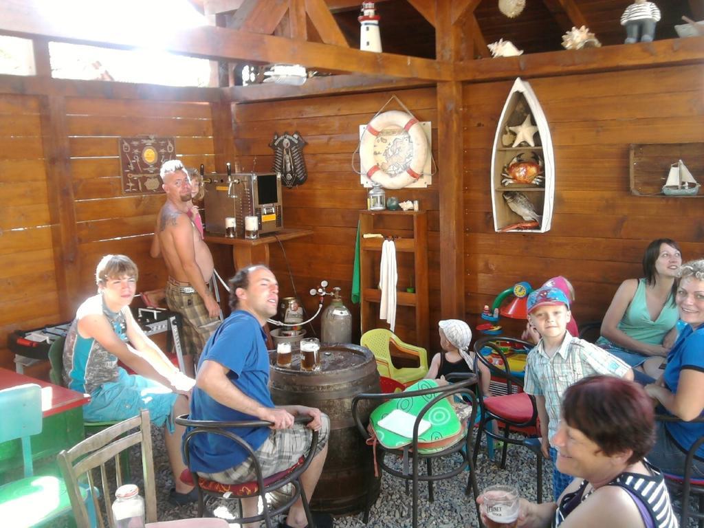 Domceky Holiday Liptovský Trnovec Rum bild